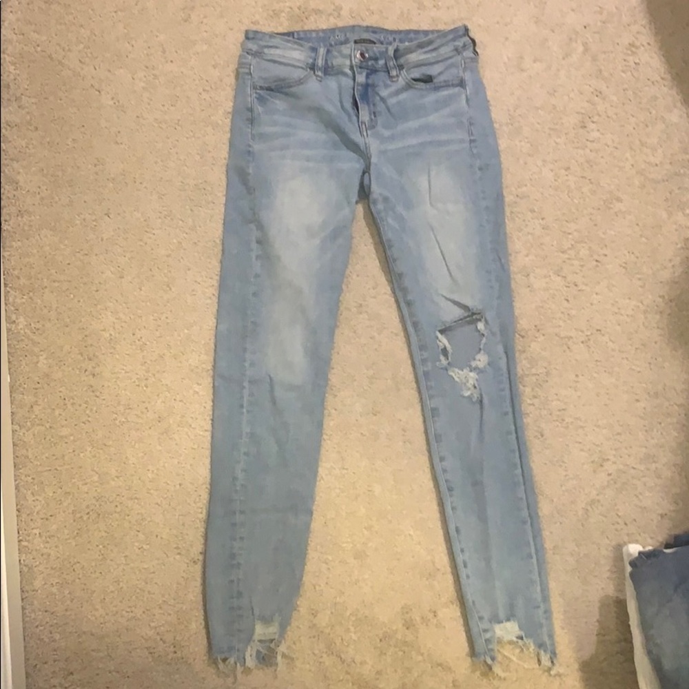 AE Ankle Distressed Jeans